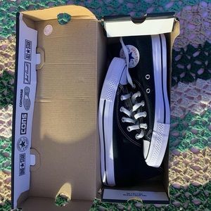 CONVERSE 
ALL STAR HI 
SIZE: 6 Mens 8 Womens 
#CONVERSE #Casual #StreetWear